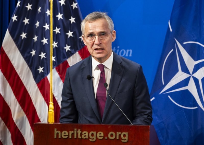 Stoltenberg: Ne vjerujem da bi Trump ugrozio američko članstvo u NATO-u