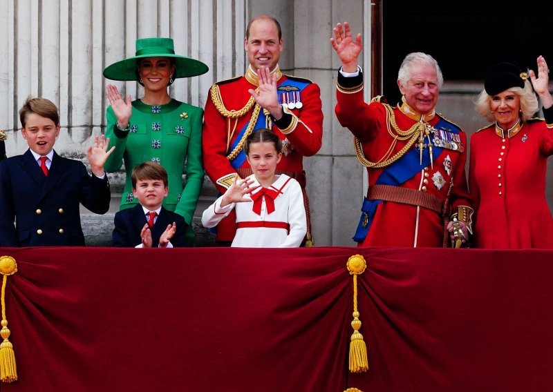 Dok traje oporavak Kate i Charlesa, pauzu je uzeo i William, ali i Edward. Tko onda uopće radi?