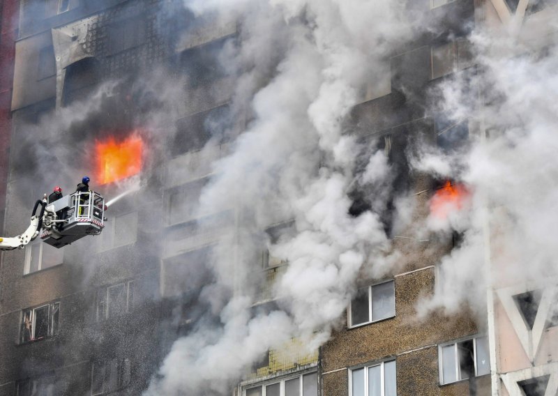 U ruskom napadu na ukrajinske gradove poginulo troje ljudi