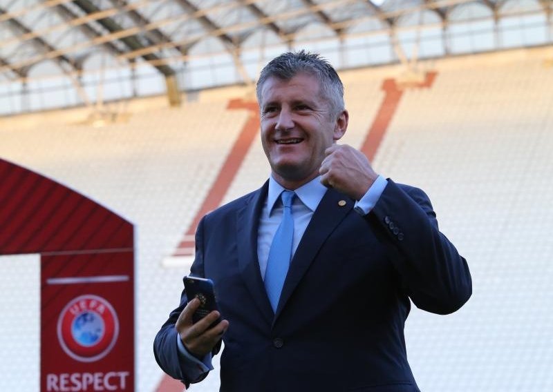 Bijesni Šuker bez izjave za hrvatske novinare!