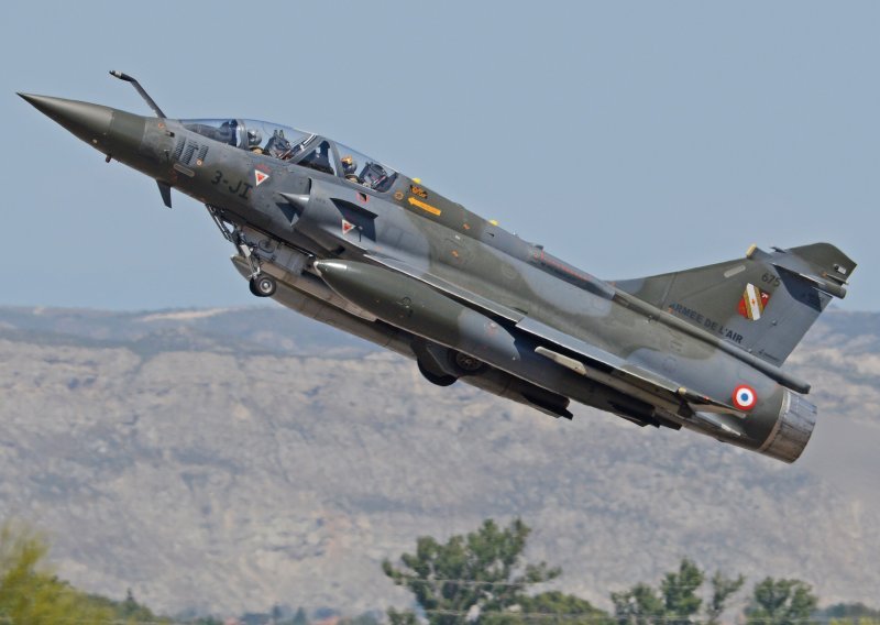 Evo zašto Kijev forsira Pariz da što prije donira avione Mirage 2000D