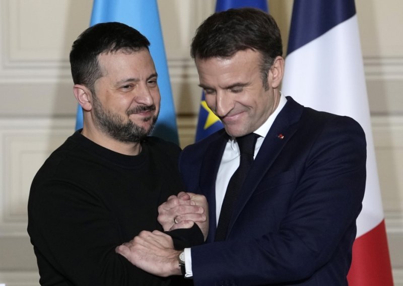 Zelenski i Macron potpisali sigurnosni sporazum. Evo o čemu se radi