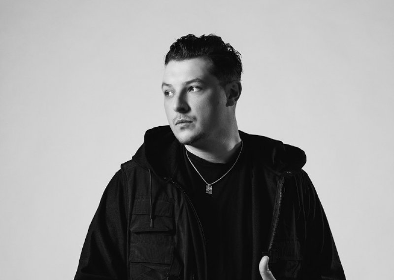 Globalna pop i soul senzacija John Newman donosi jaku kolekciju hitova na Sea Star i EXIT