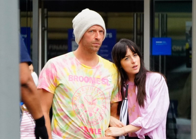 Uz blagoslov Gwyneth Paltrow: Zaručili se Dakota Johnson i Chris Martin