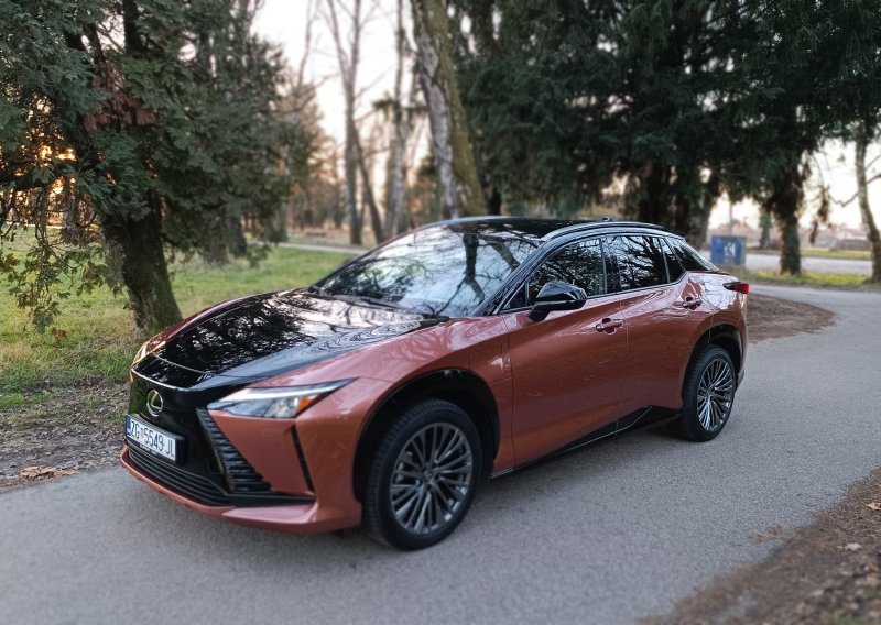 Vozili smo Lexus RZ 450e AWD: Sjajno dizajnirani električni SUV ogledni je primjer luksuza i naprednih tehnologija