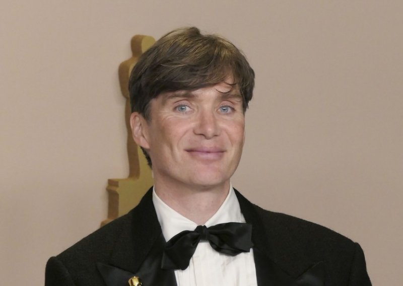 Cillian Murphy spreman je pokoriti i modni svijet: Postao je zaštitno lice Versacea