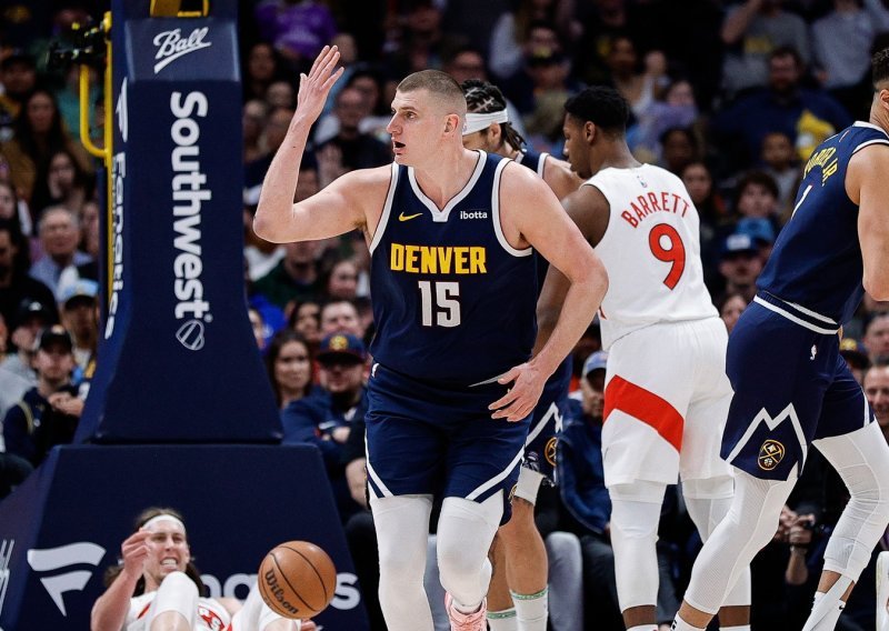 Nikola Jokić odigrao utakmicu kakvu NBA ne pamti i sve je bliže Magicu Johnsonu