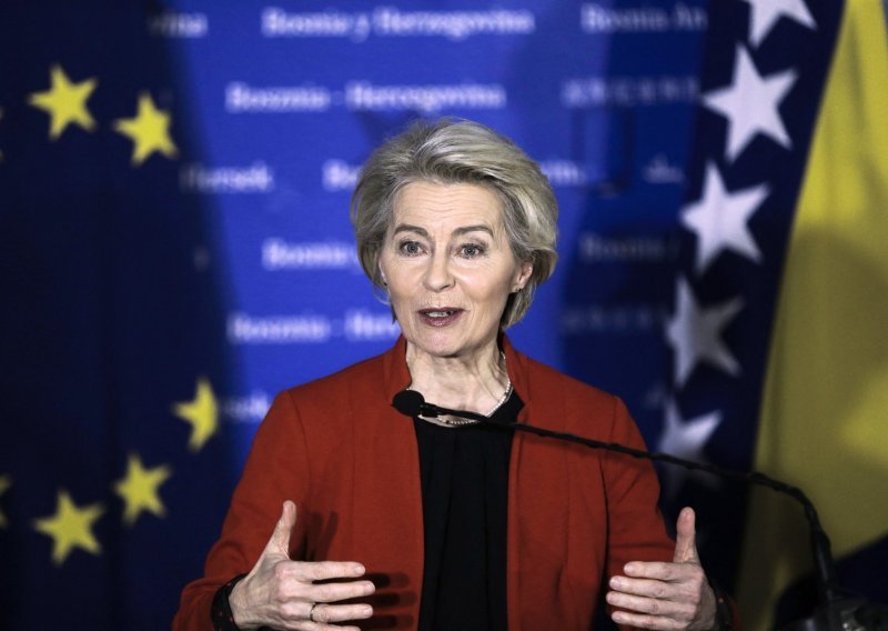 Europski tužitelj istražuje poruke između Ursule von der Leyen i šefa Pfizera