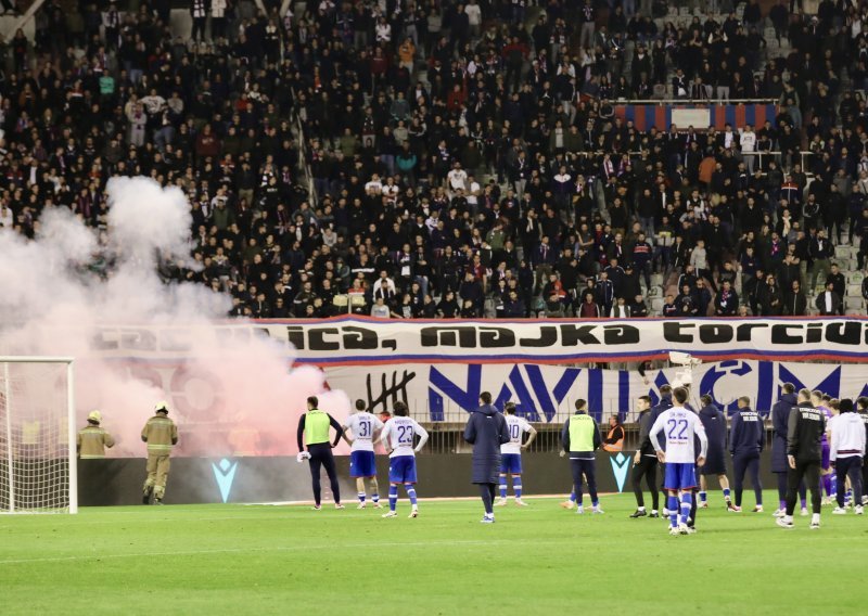 Sramota u tunelu poljudskog stadiona; ženska osoba gurnula glavnog suca u prsa