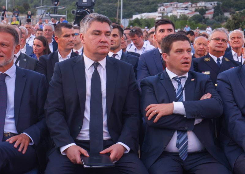 Milanović se opet oglasio, ovaj put je bocnuo Butkovića