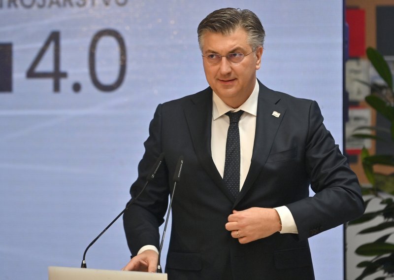 Plenković: Nastavljamo poduzimati sve da se što prije obnove kuće i zgrade