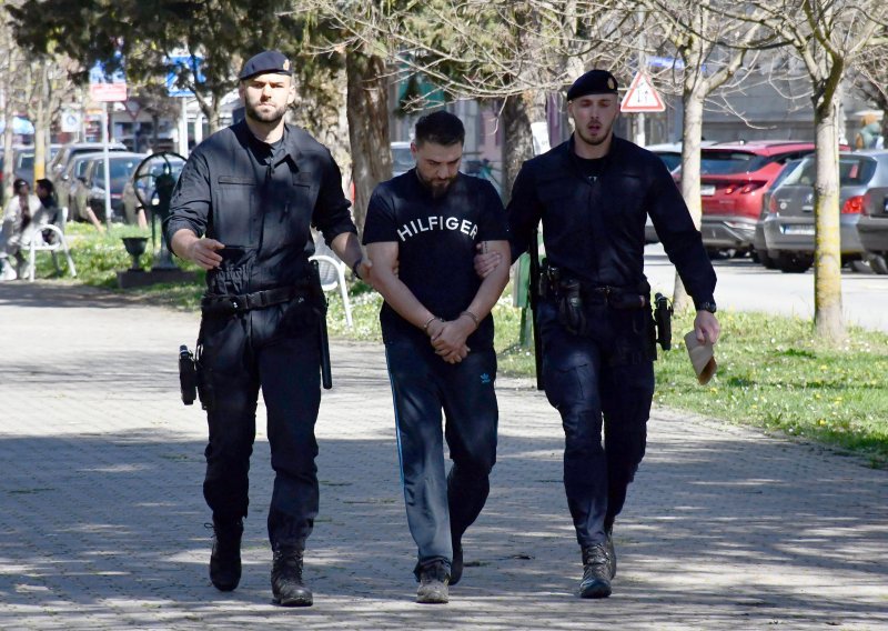 Rumunjski vozač kamiona koji je naletio na kolonu automobila kod Okučana priveden na sud