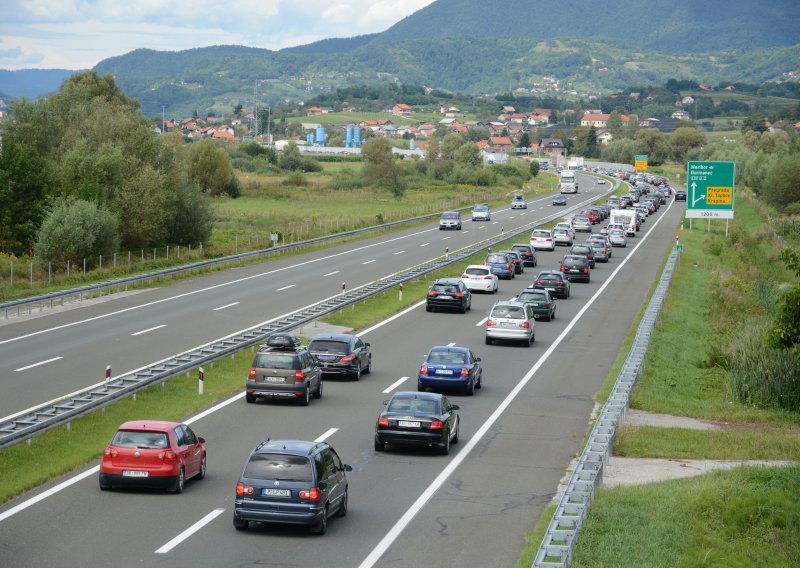 Oprez u prometu! Zbog nesreće usporena vožnja na A3