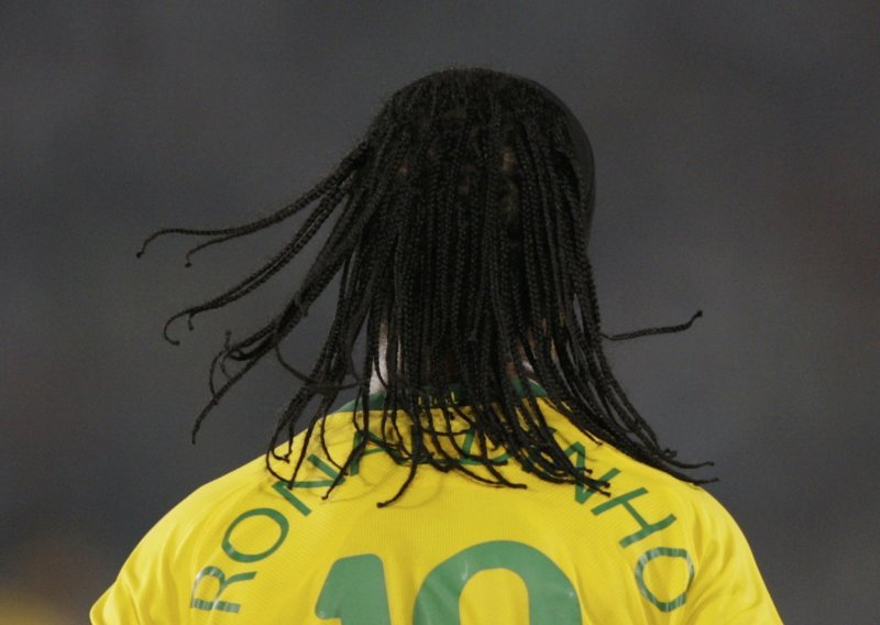 Neponovljivi Ronaldinho pronašao novu karijeru