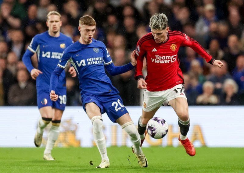 Chelsea u ludoj utakmici pobijedio Manchester United golovima u 100. i 101. minuti