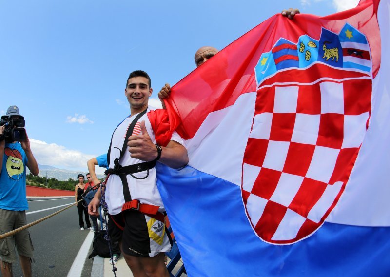 Treba li vrijeme studiranja ići u radni staž? Ovaj model mogao bi biti pun pogodak