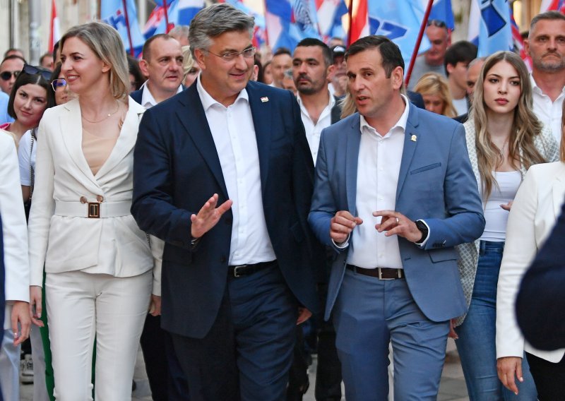 Plenković u Splitu: Milanović gura Hrvatsku u ruski svijet