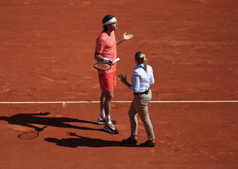 Tsitsipas srušio Sinnera nakon teške pogreške sutkinje. Pogledajte!