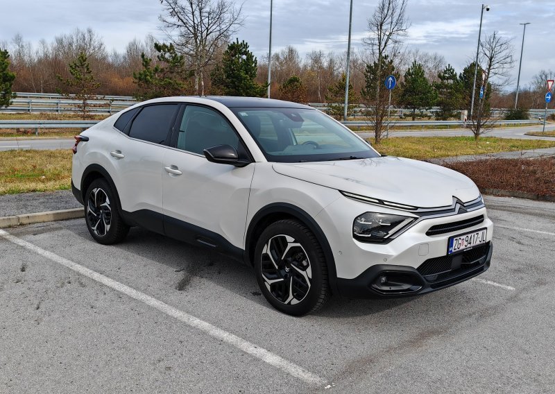 Vozili smo Citroën C4 X s benzinskim motorom: Moderan, udoban i za vožnju zabavan fastback crossover