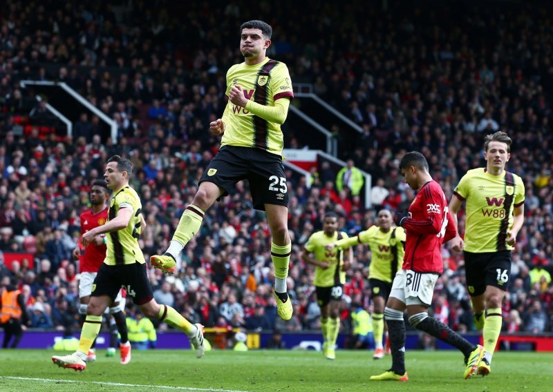 Sramotno skandiranje i neprimjerene geste na Old Traffordu