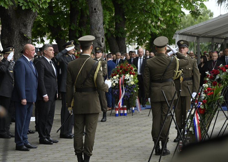 Budnicom u Okučanima počelo obilježavanje VRO Bljesak