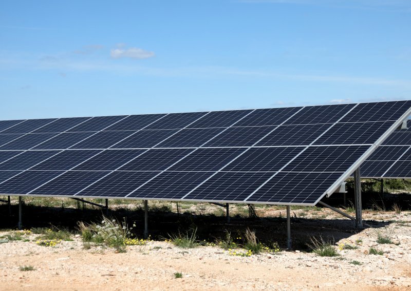 Poljoprivredna zemljišta u SAD-u sve više zamjenjuju solarne ploče