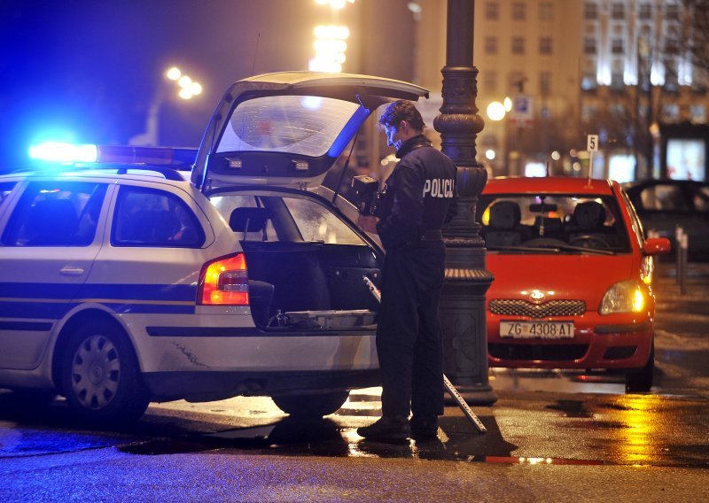 Dvoje smrtno stradalih na pješačkom prijelazu