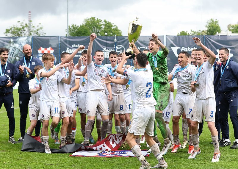 Pogledajte kako je Hajduk Modrićevim golom pobijedio Dinamo i uzeo trofej