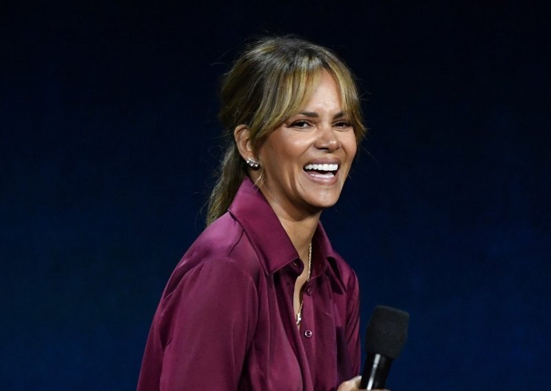 Na Instagramu osvanula fotografija gole Halle Berry: 'Nisam trebao ovo objaviti'