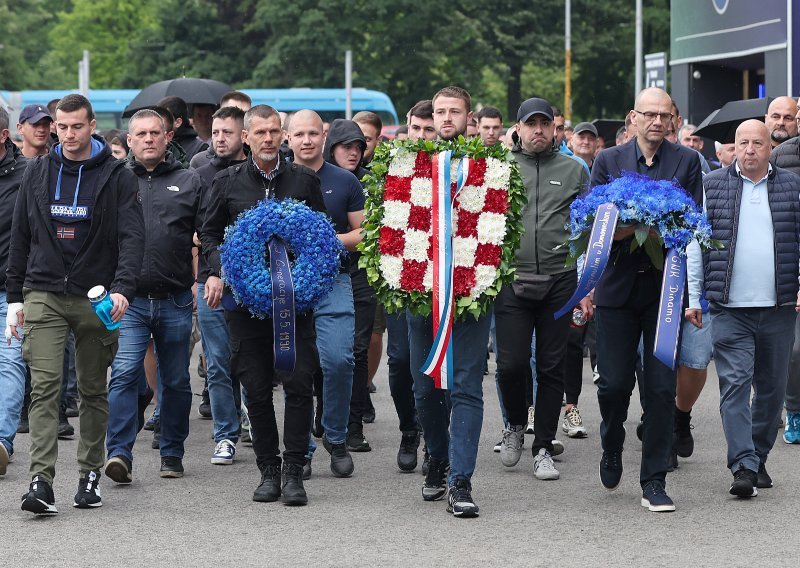 Velimir Zajec i Zvonimir Boban položili cijeće u čast poginulim Boysima