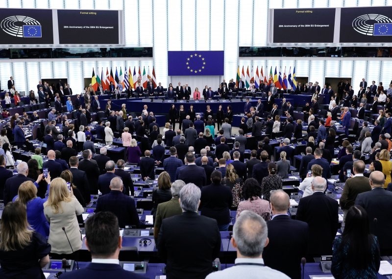 HDZ uvjerljivo vodi, u Europski parlament ulazi najviše pet stranaka