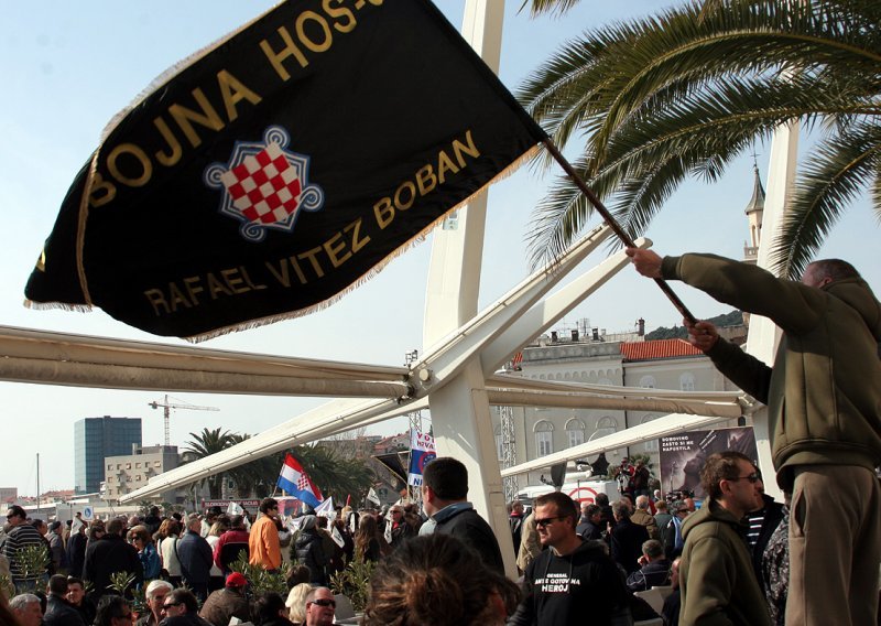 Support rally for war veterans begins in Split