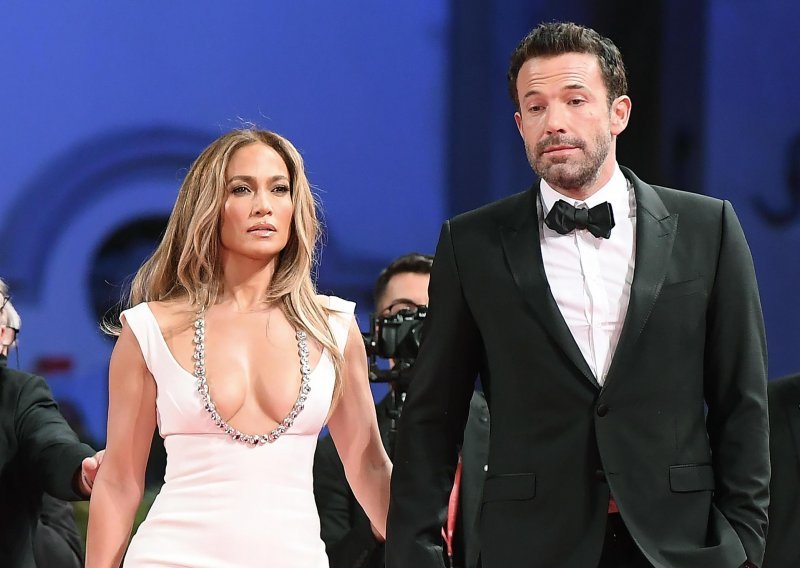 Ben Affleck osjeća kao da je posljednje dvije godine s Jennifer Lopez proveo u nekoj noćnoj mori