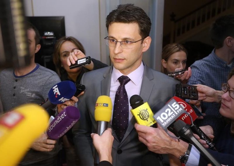 Petrov: Tražit ćemo šest ministarstava