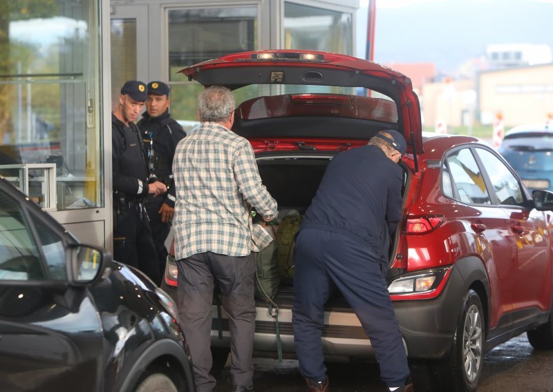 Italija i Slovenija nastavljaju s graničnim kontrolama: Kako će izgledati sezona?