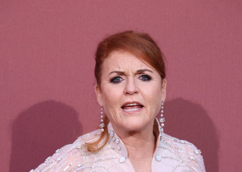 Sarah Ferguson eksplodirala pred publikom u Cannesu, snimila ju je Heidi Klum