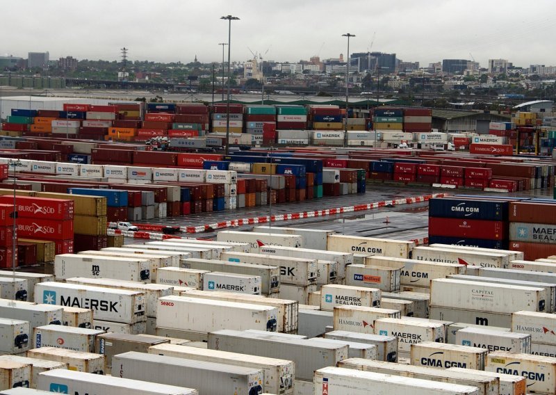 Čepovi u lukama: Sve više problema s prijevozom tereta na Mediteranu i u Aziji