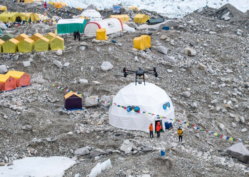 Nepalska vojska očistila Mount Everest, uklonili hrpe smeća, ali i - 4 trupla i jedan kostur