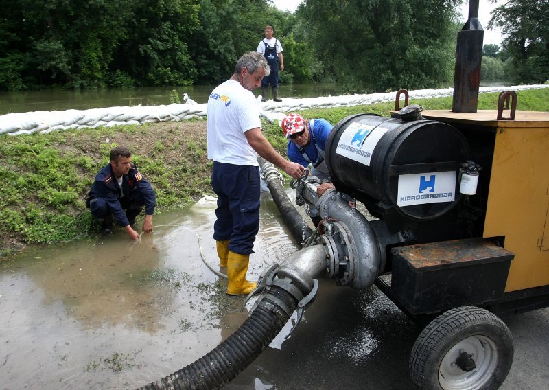 Počeli s pripremama za obranu od poplave: Očekuju se dva vala, ovo su kritične točke