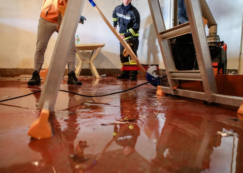 Obitelj kojoj je poplavljena kuća godinama upozoravala, oglasile se Hrvatske ceste