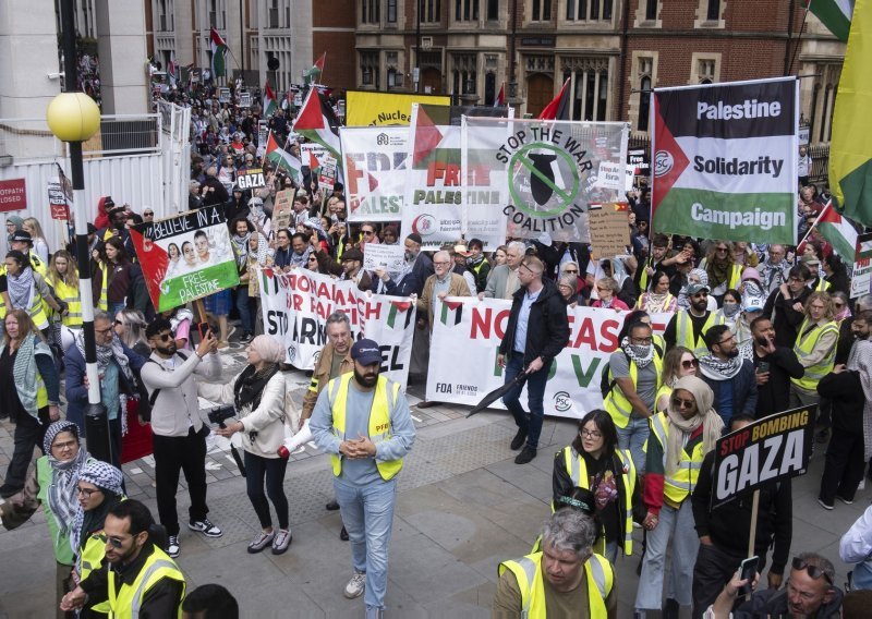 Tisuće na prosvjedu potpore Palestini u Londonu