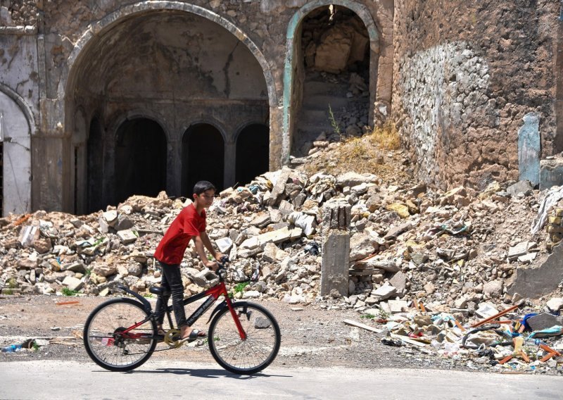 Život se vraća u Mosul: I dalje pun ruševina, ali konačno se opet čuje glazba