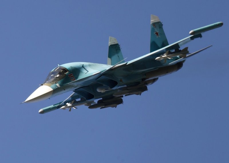 Bombarder Su-34 srušio se u planinama Kavkaza, posada poginula