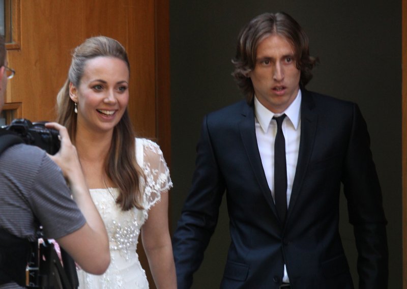 Luka Modrić danas slavi godišnjicu braka; evo kako je izgledalo bajkovito vjenčanje