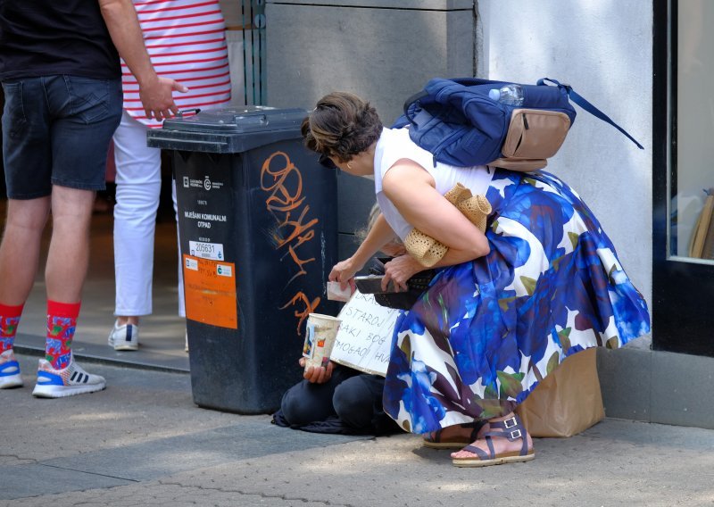 Više od 206.000 građana u blokadi, ukupan dug čak 3,8 milijardi eura