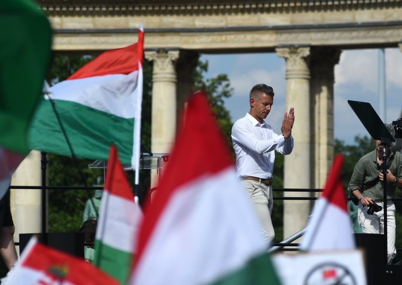 'Skrivate se iza suknji': Je li 'mađarski Penava' Orbanov dželat?