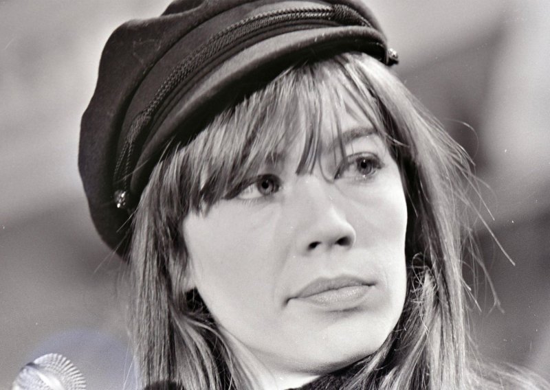 Preminula Françoise Hardy, francuska glazbena i modna ikona