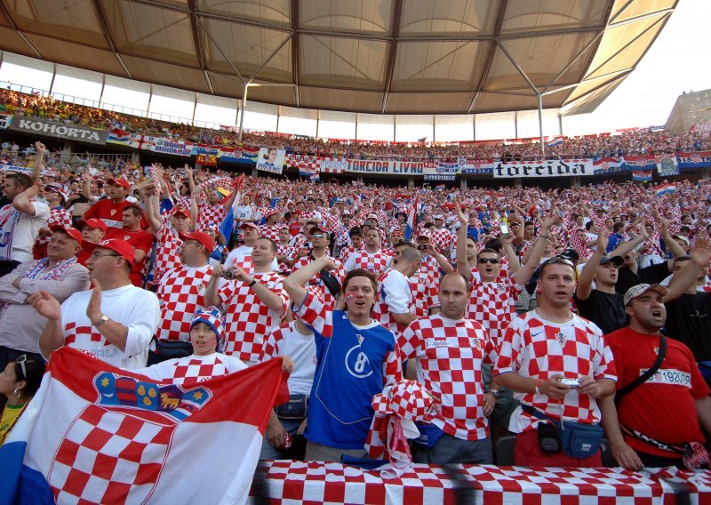 Invazija Hrvata na Berlin, na tribinama 40-ak tisuća navijača, a oko stadiona...