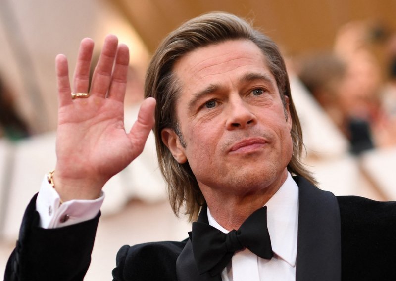 Brad Pitt želi djecu: Spreman je osnovati obitelj s lijepom Ines