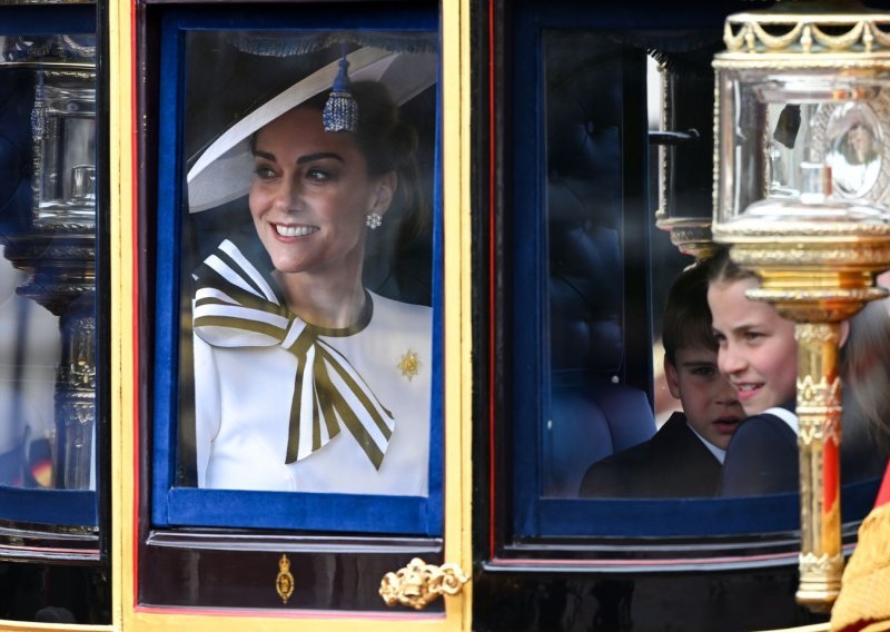 S osmijehom na licu: Kate Middleton prvi put u javnosti nakon šest mjeseci